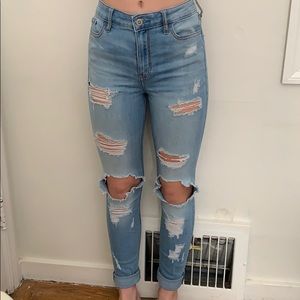 hollister super skinny ripped light wash jeans
